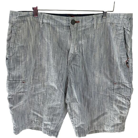 Tommy Bahama Blue Striped Cargo Shorts Coastal Preppy Beach Size 40 - Picture 1 of 10